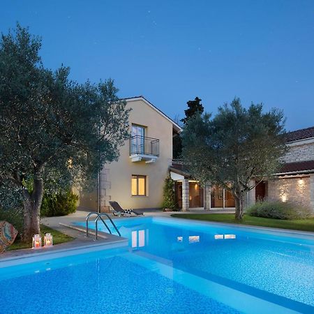Art Villa Sis Rovinj Exteriör bild